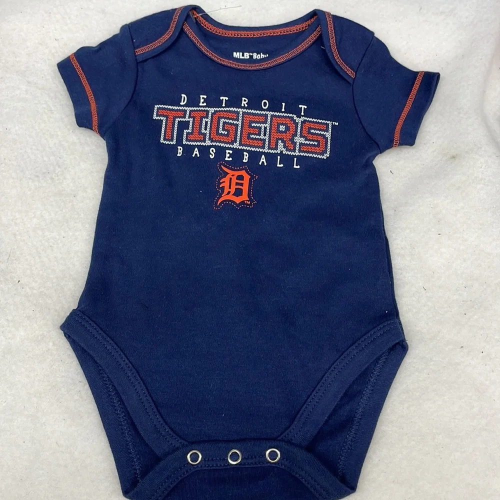 Detroit tigers baseball new onesie baby boy sz 0-3 mos - Picture 2 of 4